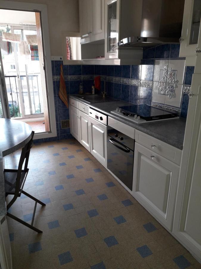Chambre B2 Dans Un Appartement En Colocation Marseille Extérieur photo